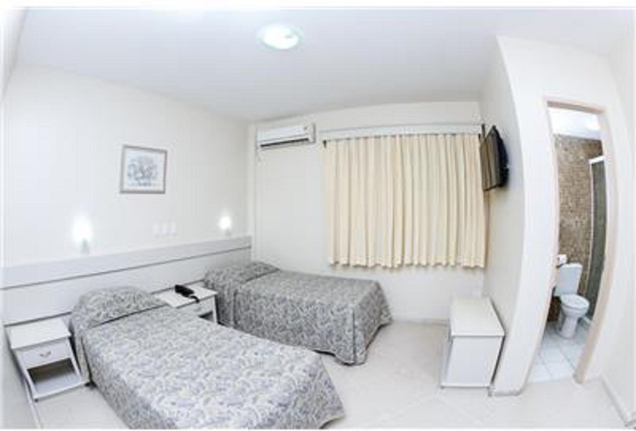 Hotel Suarez Executive 노부암부르구 외부 사진