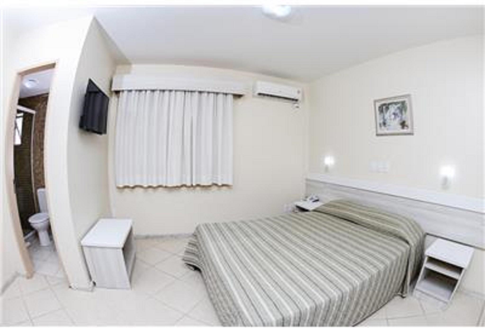 Hotel Suarez Executive 노부암부르구 외부 사진