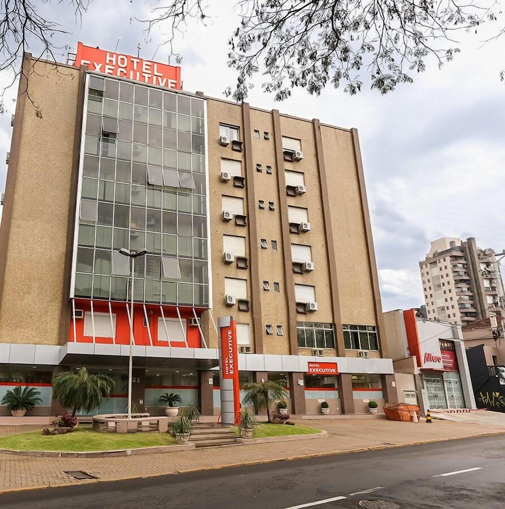 Hotel Suarez Executive 노부암부르구 외부 사진