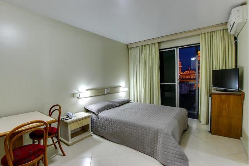 Hotel Suarez Executive 노부암부르구 외부 사진