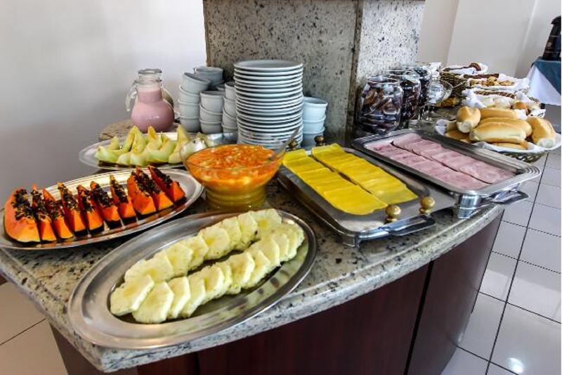 Hotel Suarez Executive 노부암부르구 외부 사진